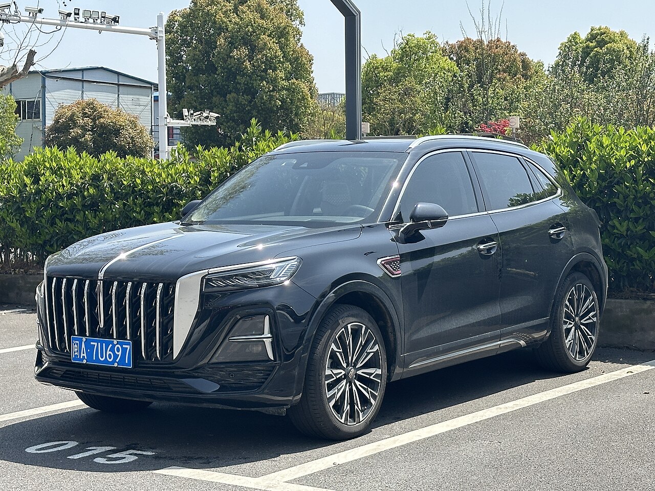 Hongqi_HS5_facelift_009.jpg (475 KB)